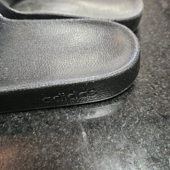Sz 6 adidas slides black - Picture 5 of 5